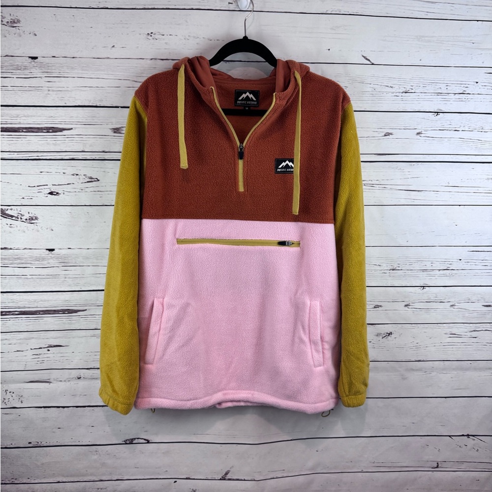 NWOT! Men’s Massive Outdoor Hooded Fleece Quarter Zip